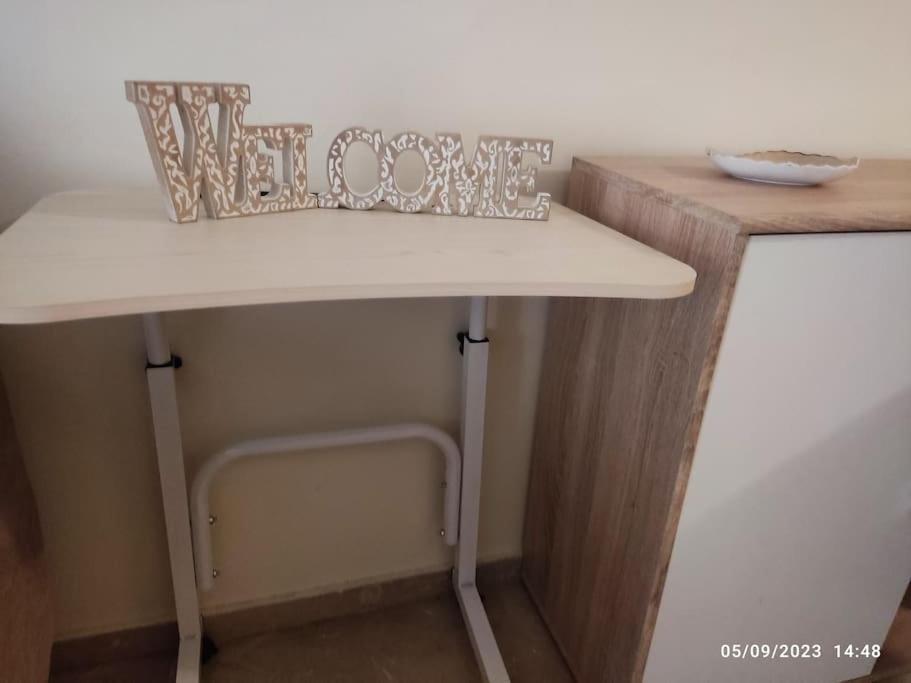 Theano'S Cozy & Quiet Lux Central Flat - Wifi & Full Amenities Patras Dış mekan fotoğraf