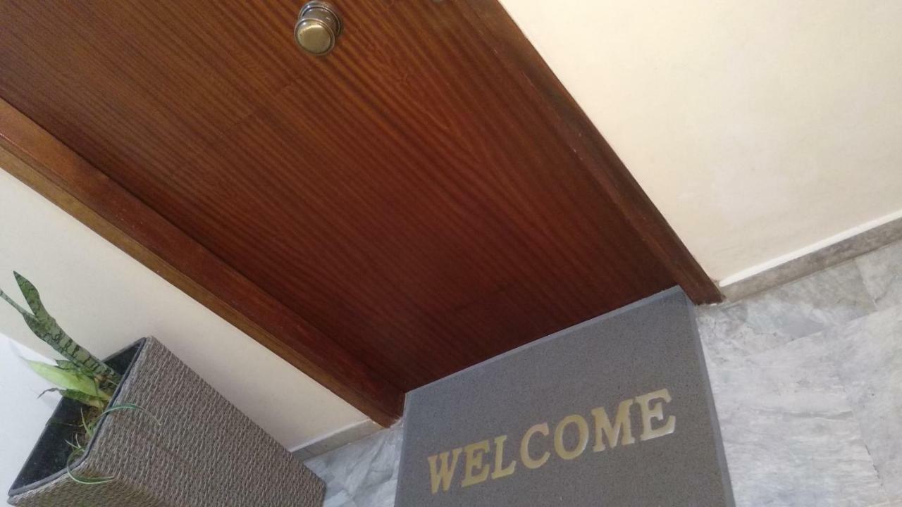 Theano'S Cozy & Quiet Lux Central Flat - Wifi & Full Amenities Patras Dış mekan fotoğraf