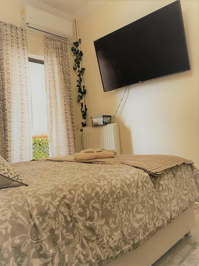 Theano'S Cozy & Quiet Lux Central Flat - Wifi & Full Amenities Patras Dış mekan fotoğraf